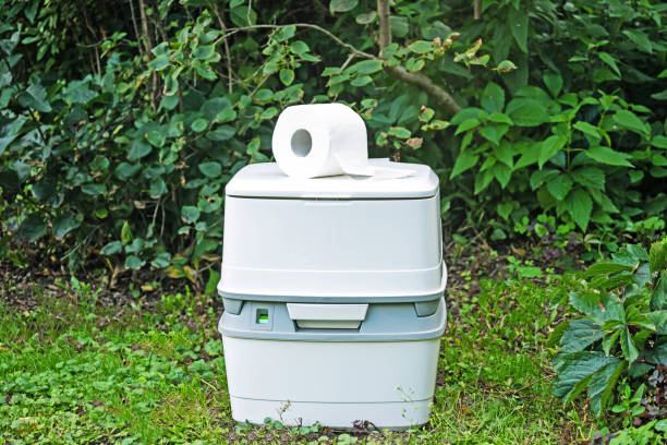 Best Porta potty rental near me  in Newburg, WI