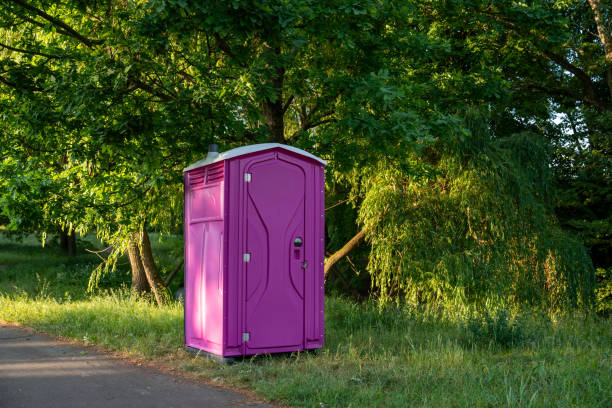 Best Porta potty rental near me  in Newburg, WI